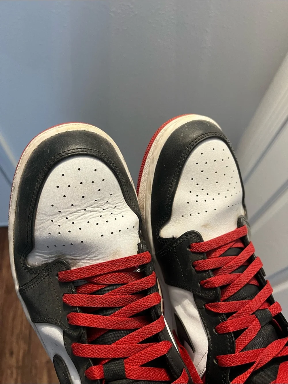 Air Jordan 1 Mid Men's Shoes Black White and Red